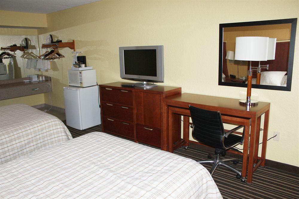 Days Inn Pigeon Forge South Extérieur photo