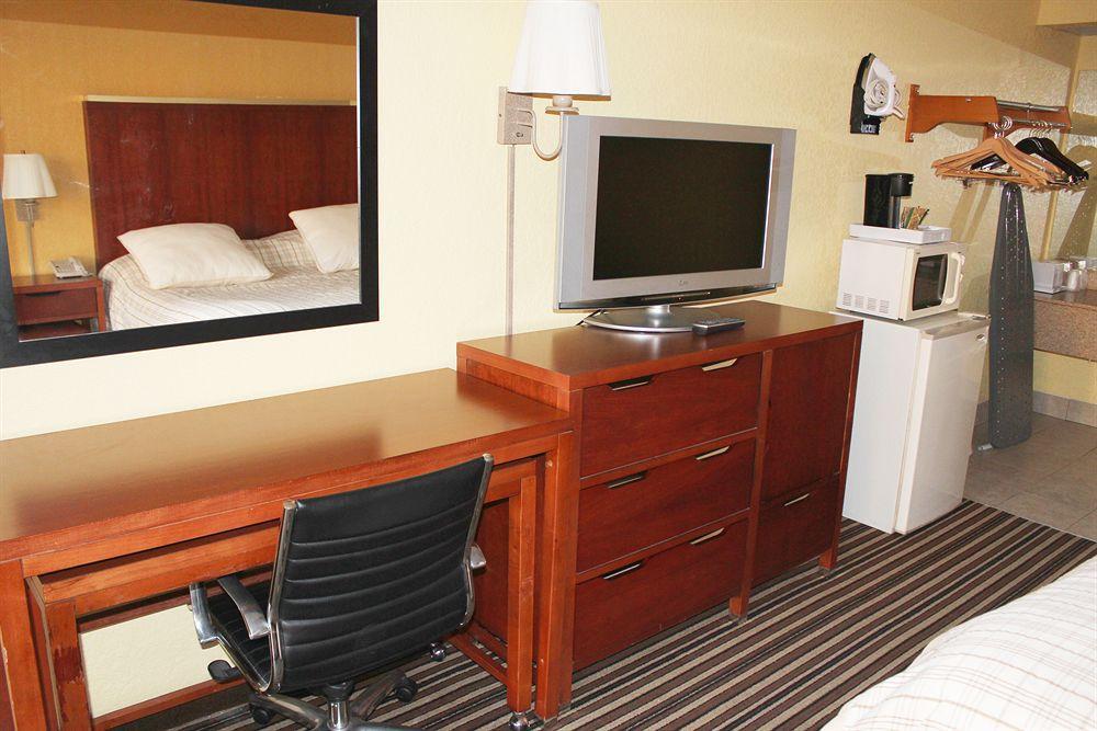 Days Inn Pigeon Forge South Extérieur photo