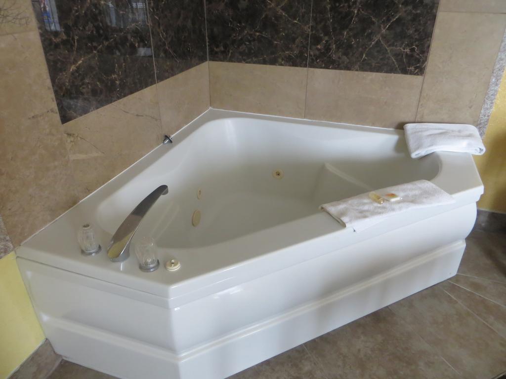 Days Inn Pigeon Forge South Extérieur photo