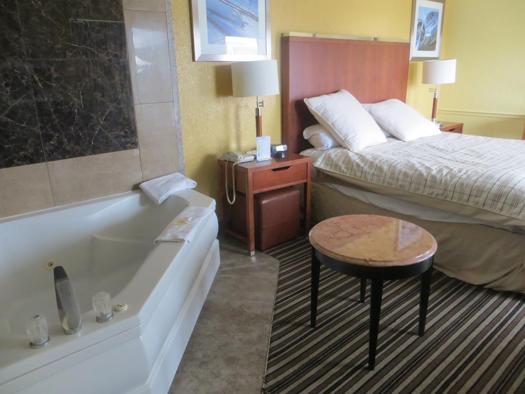 Days Inn Pigeon Forge South Extérieur photo